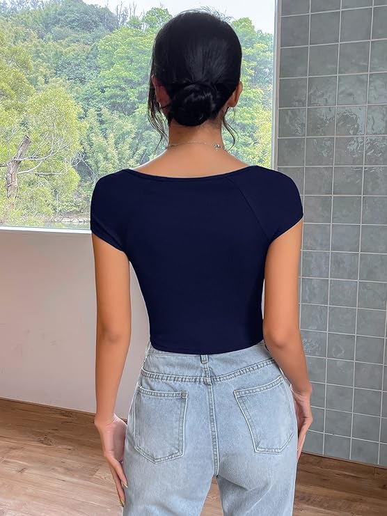 Haut Slim-Fit Chic Top by Westteen